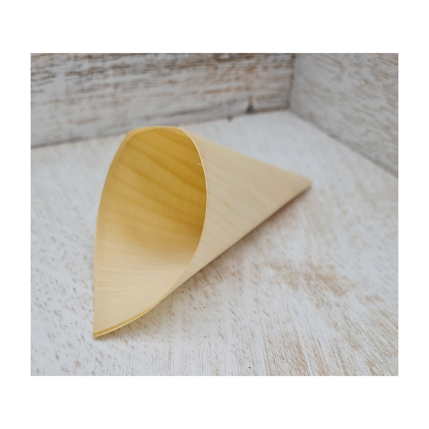 Spitztüten Holz ¨pure¨ D-4,5 cm - 8,5 cm - 50 Stück pro Einheit