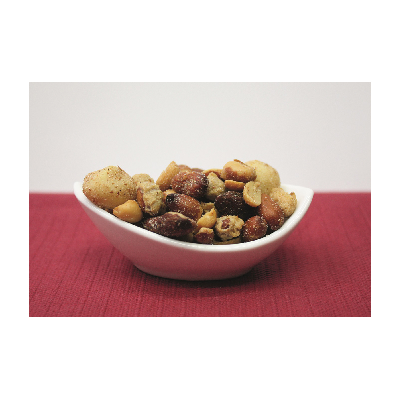 Smokehouse Mix 2,5 kg pro Karton Rauch-Erdnüsse, Mandeln & Macadamia