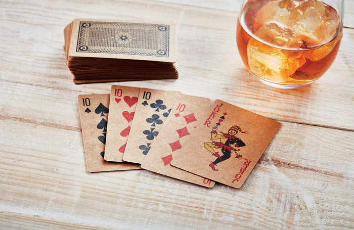 Spielkarten aus recyceltem Papier 6 X 9 X 2 cm