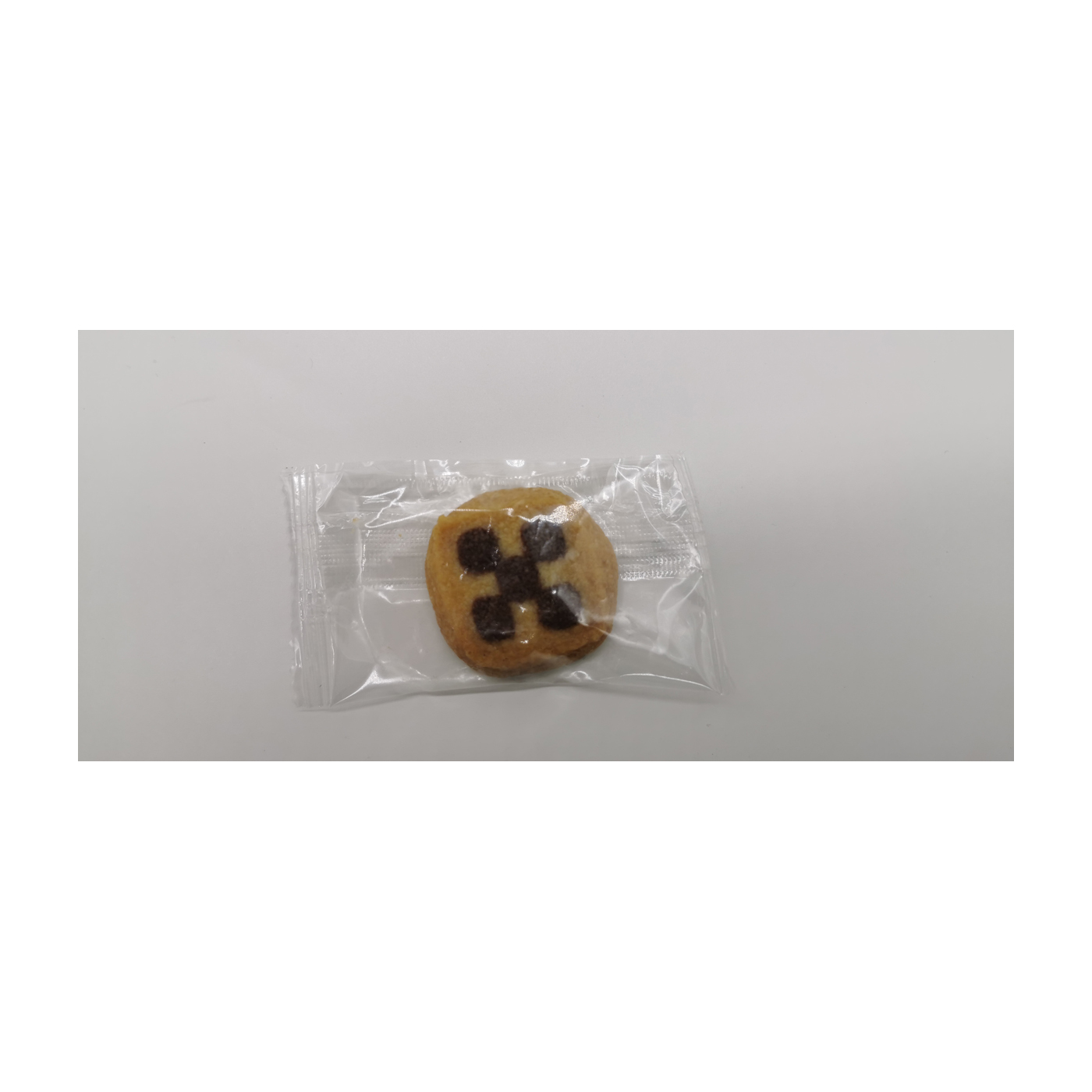 Butter Schwarz-Weiß-Gebäck einzeln verpackt
ca. 210 Stück pro Karton 1,6 kg pro Karton