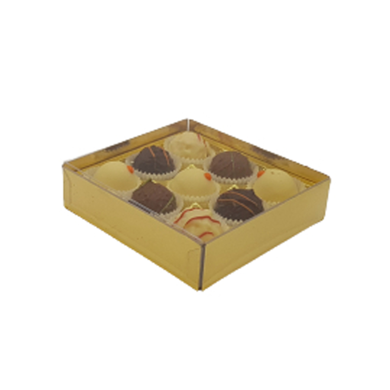 Neun Trüffelpralinen Alkoholfrei:2x Panna Cotta, 2x Pistazie, 3x Erdbeere & 2x Orange im ´er
Präsentkarton in Gold 25 Stück pro VPE